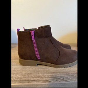 Stride Rite boots, size 2W